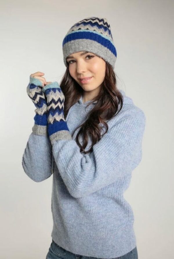 Nooki DORA CHEVRON BEANIE IN NAVY MIX