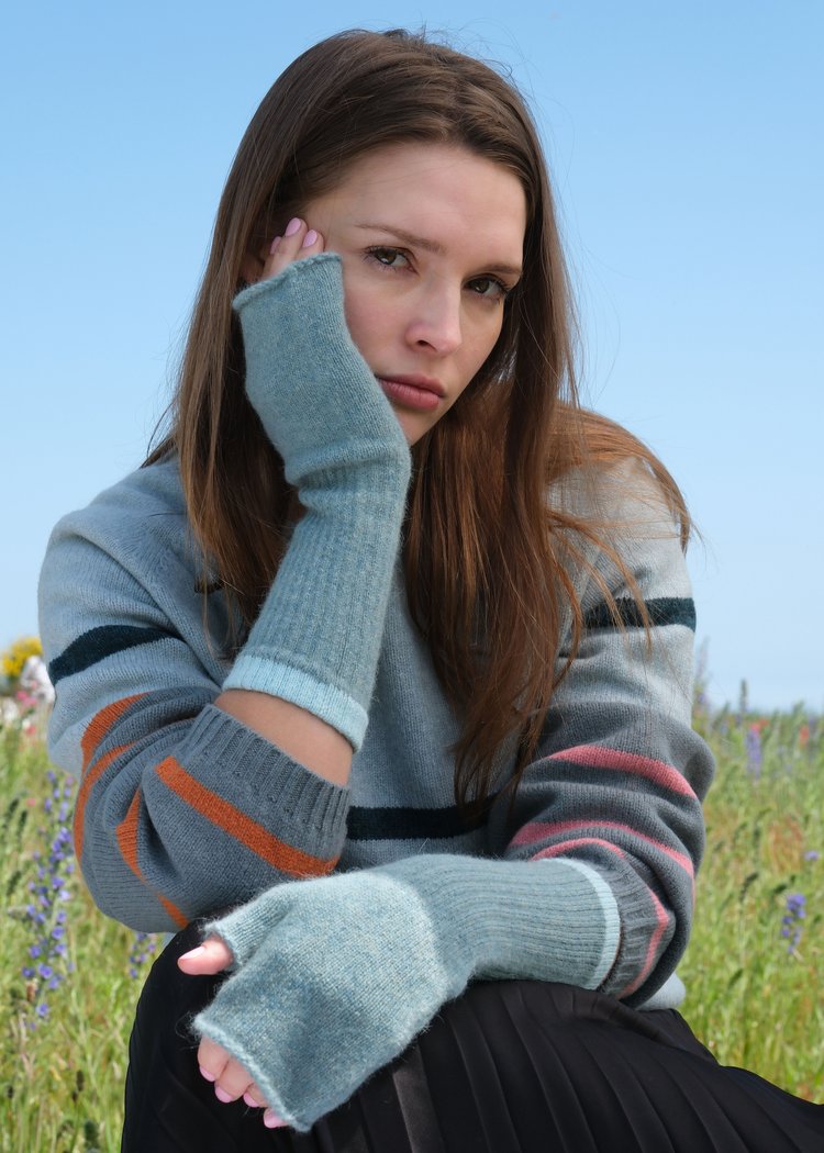 Quinton & Chadwick Soft Fingerless Wristwarmers with Contrast Cuff- Sea Mist and Aqua